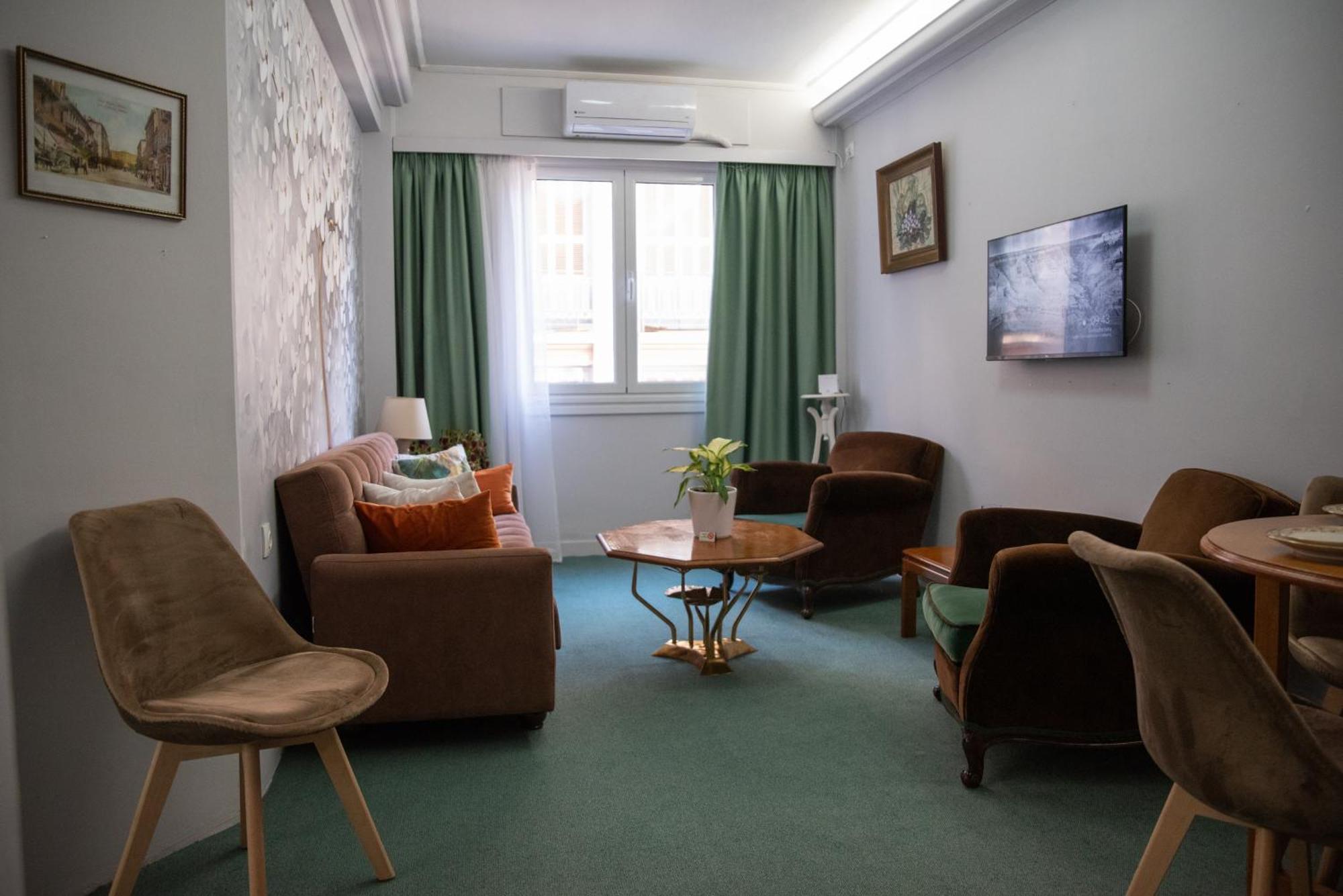 Pnoe D'Athenes Apartment ภายนอก รูปภาพ